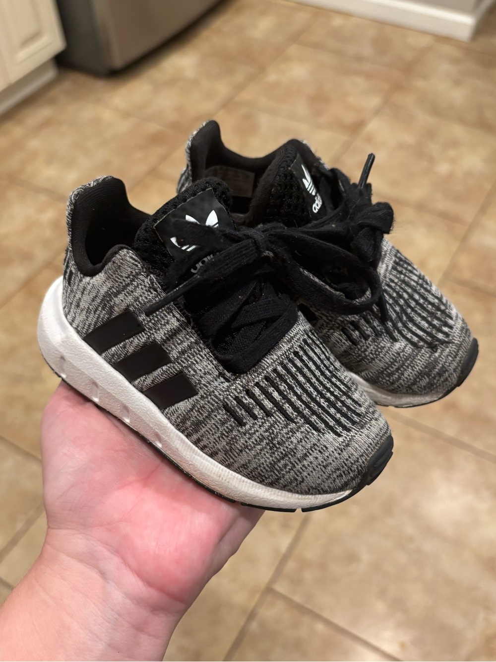 Adidas toddler / baby sneakers (size 5)
